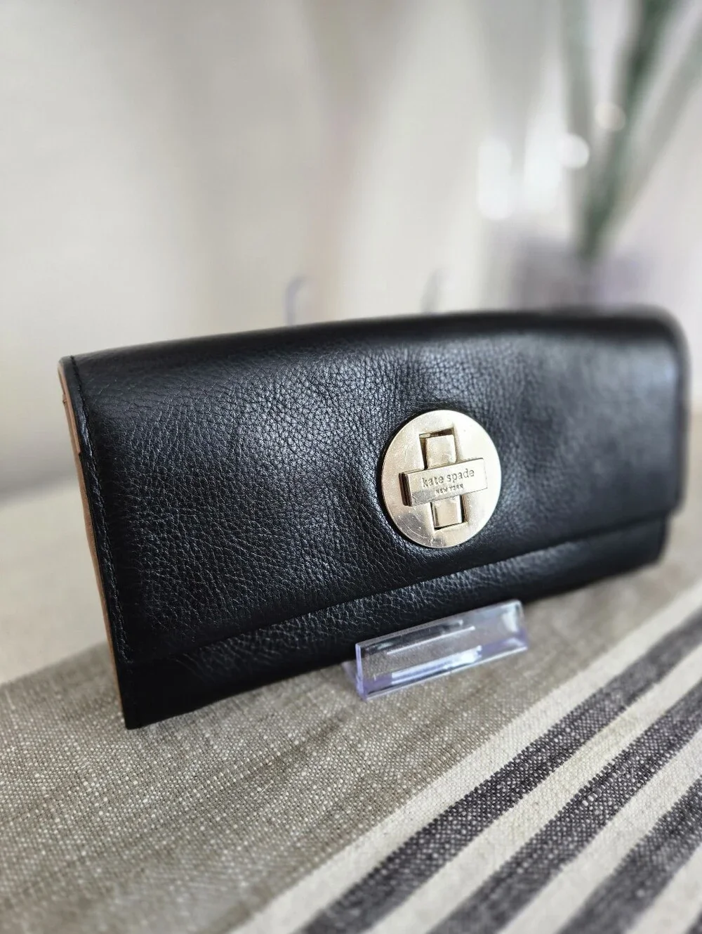 Kate Spade New York Black Leather Turnlock Wallet